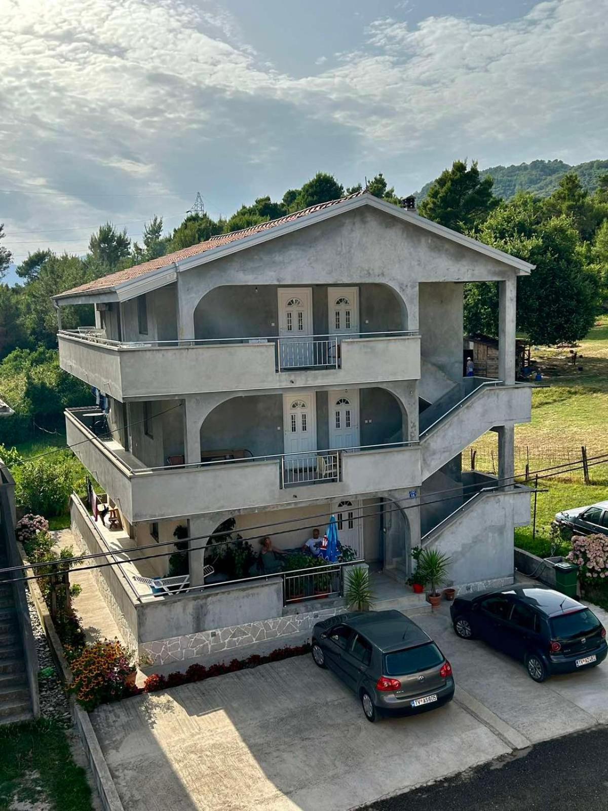 טיווט Apartments Marija מראה חיצוני תמונה