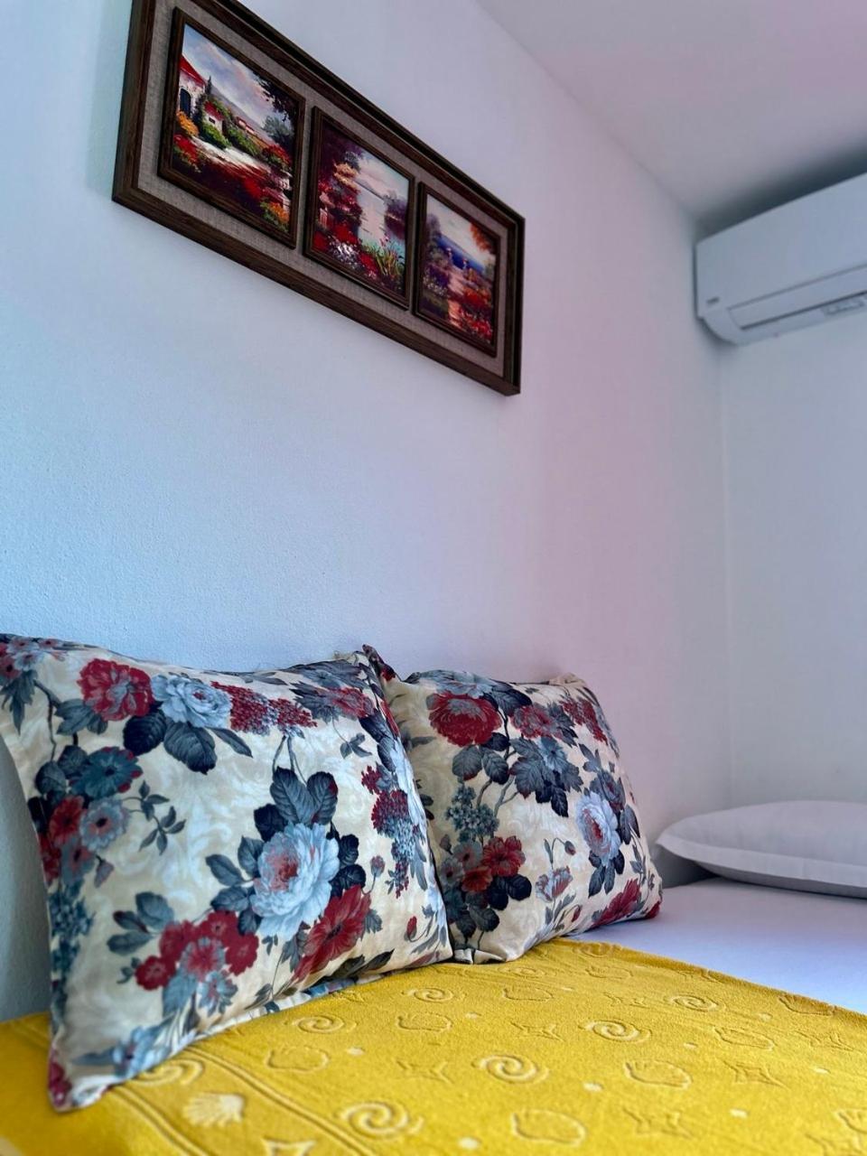 טיווט Apartments Marija מראה חיצוני תמונה